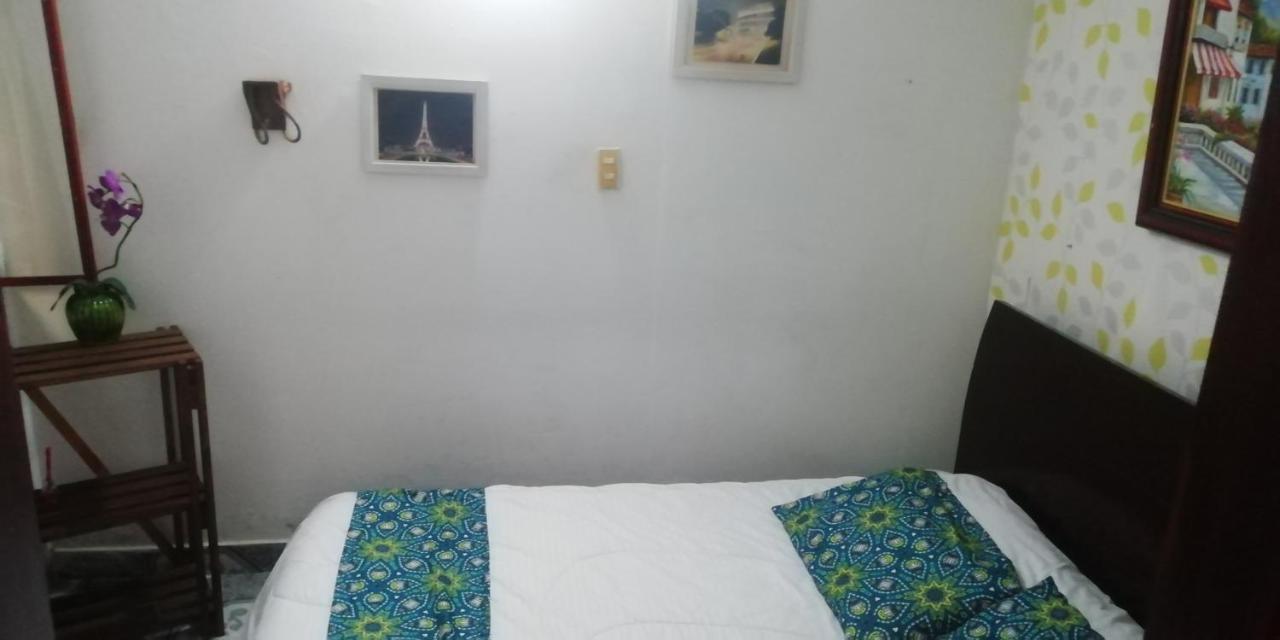 Hostal Caminos De Suesca Hotel Eksteriør billede